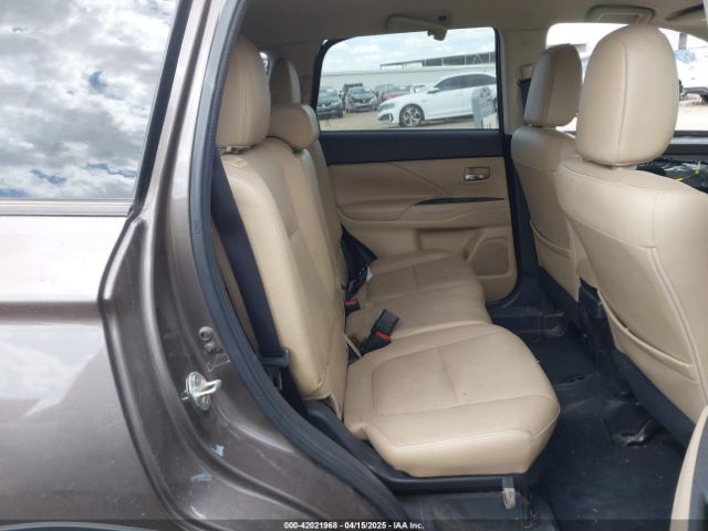 JA4AD3A32GZ038817 Mitsubishi Outlander Sel