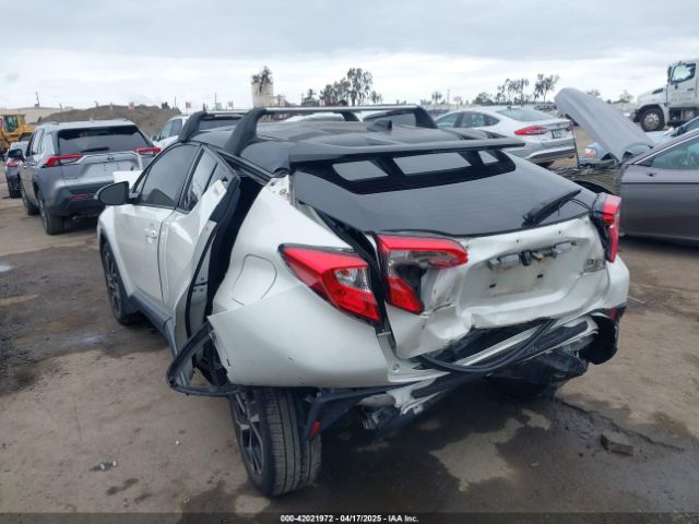 JTNKHMBX9L1092934 Toyota C-HR XLE