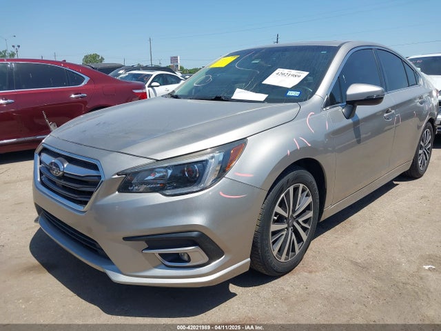4S3BNAH61K3038105 Subaru Legacy 2.5i Premium