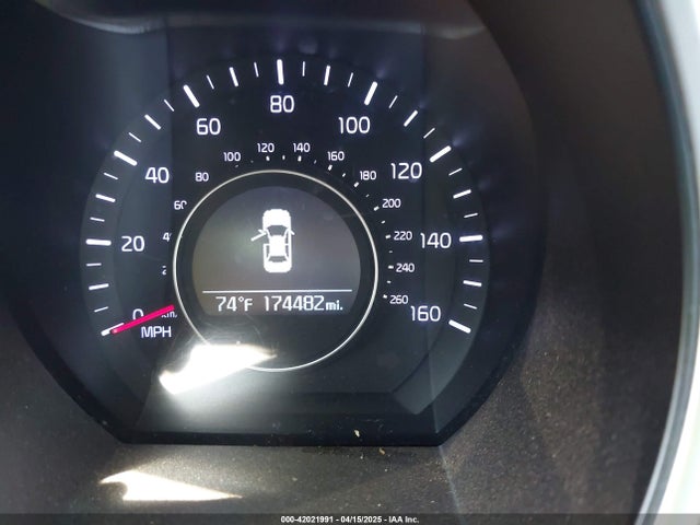 5XXGM4A72FG477462 KIA Optima Lx