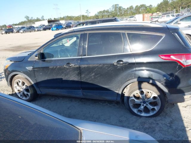 1FMCU0J95GUB51834 Ford Escape Titanium