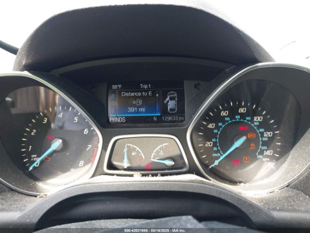 1FMCU0J95GUB51834 Ford Escape Titanium