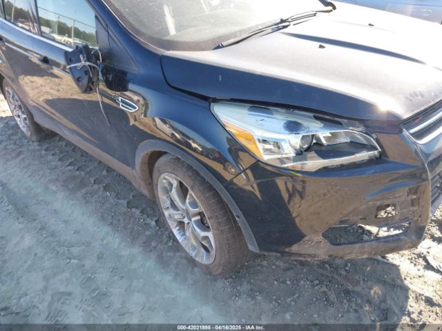 1FMCU0J95GUB51834 Ford Escape Titanium