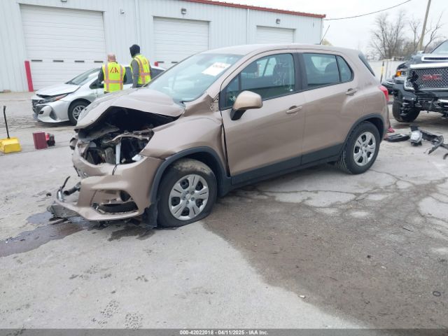 3GNCJKSB9JL204084 Chevrolet TRAX LS