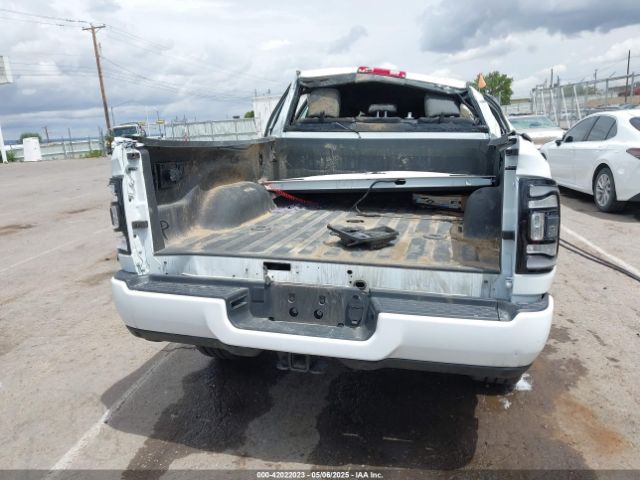 3C6UR5FL6RG288306 RAM 2024