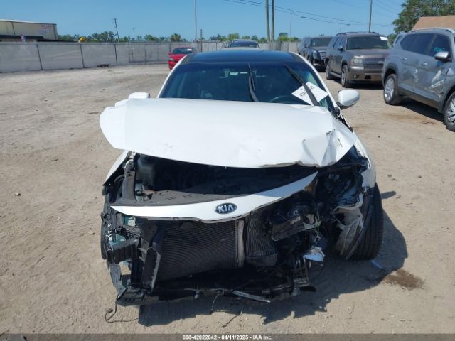 5XXGR4A63FG517492 KIA Optima Sxl Turbo
