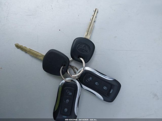 2T1BURHE2GC723804 Toyota COROLLA L