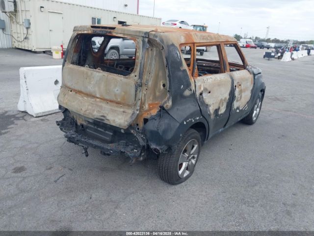 KNDJN2A25K7689951 KIA Soul