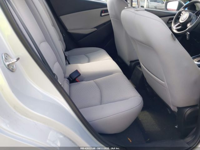 3MYDLBYVXKY523153 Toyota YARIS LE
