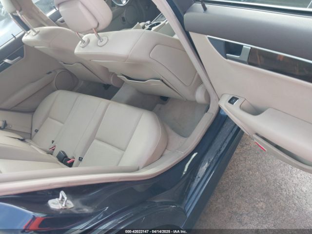 WDDGF4HB9EA963433 Mercedes-Benz C 250