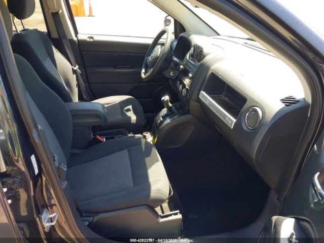 1C4NJDBB9FD135066 Jeep Compass Sport