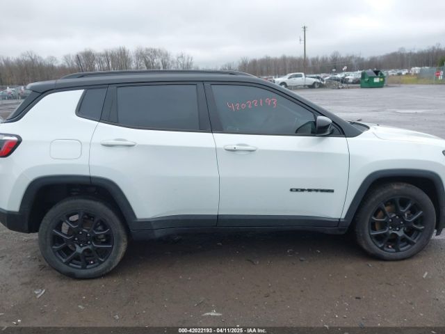 3C4NJDBB7NT176532 Jeep Compass Altitude 4x4