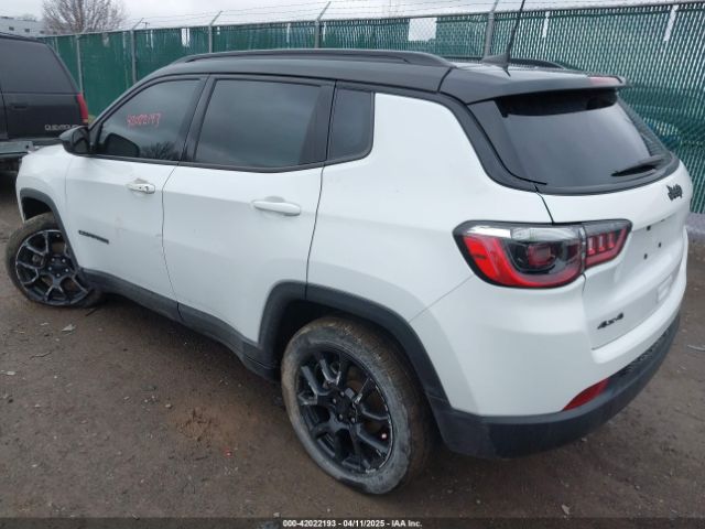 3C4NJDBB7NT176532 Jeep Compass Altitude 4x4