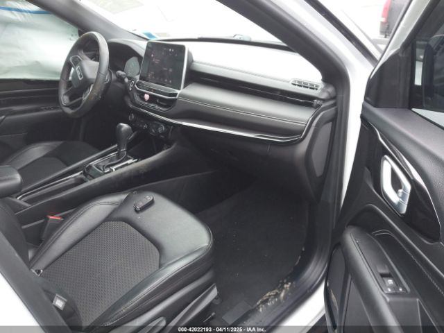 3C4NJDBB7NT176532 Jeep Compass Altitude 4x4