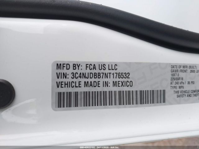 3C4NJDBB7NT176532 Jeep Compass Altitude 4x4