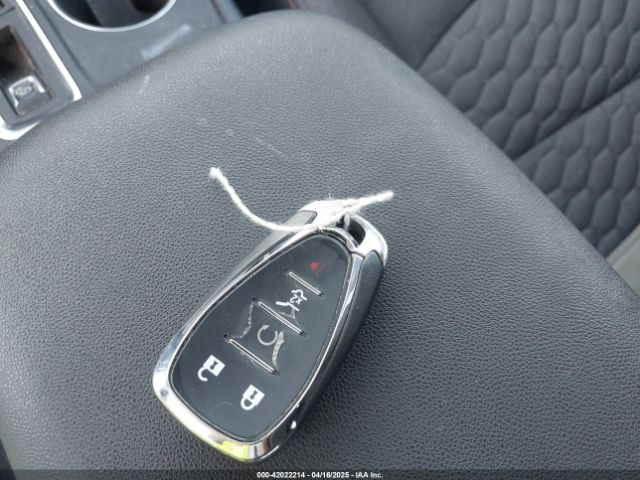 3GNAXKEV5KL268412 Chevrolet EQUINOX LT