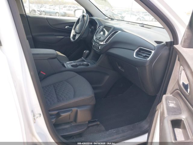 3GNAXKEV5KL268412 Chevrolet EQUINOX LT