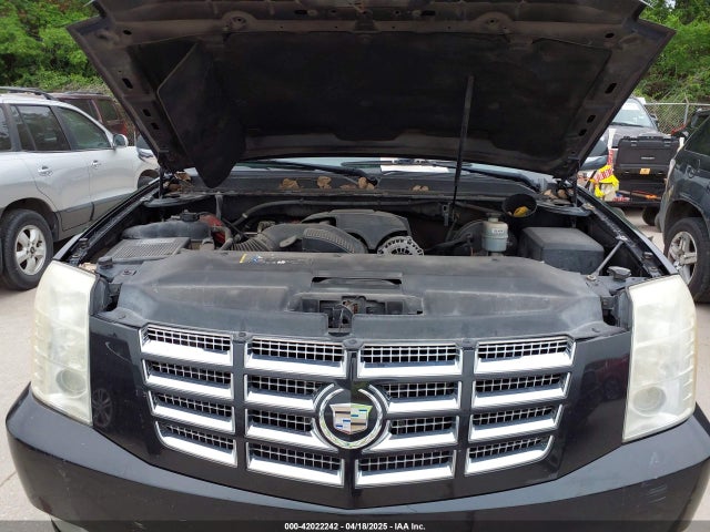 2010 CADILLAC ESCALADE ESV 1GYUKJEF6AR164648 Photo 9