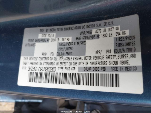 3MZBN1V39JM262260 Mazda Mazda3 Touring