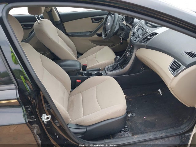 KMHDH4AE9GU628276 Hyundai ELANTRA SE