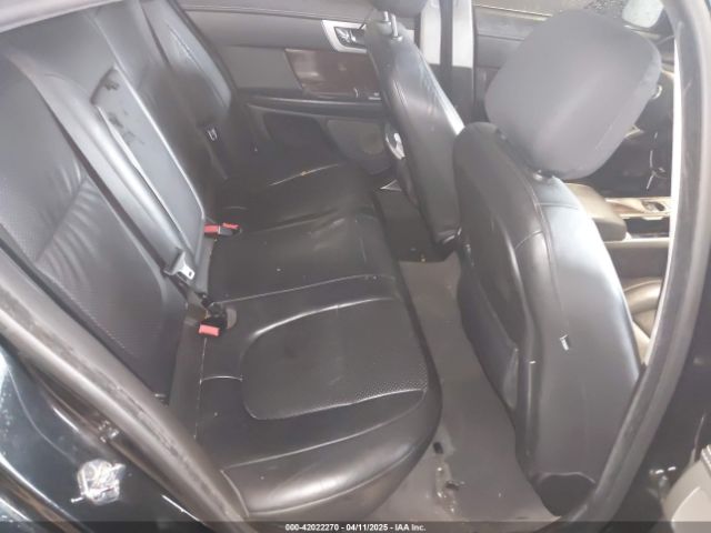 2010 JAGUAR XF SAJXA0GB9ALR72622 Photo 7