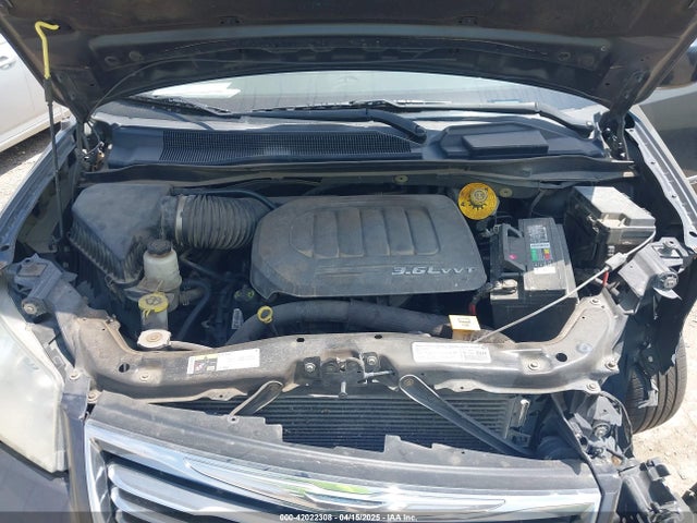 2C4RC1BG7ER439613 Chrysler Town and Country