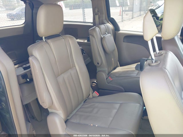 2C4RC1BG7ER439613 Chrysler Town and Country
