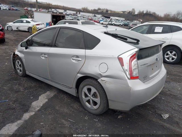 JTDKN3DU8E0361640 Toyota Prius Three
