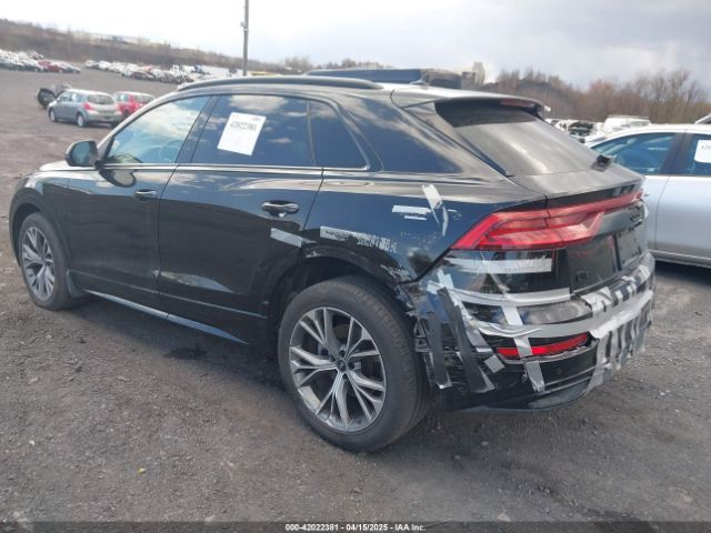 2021 AUDI Q8 WA1AVAF13MD020375 Photo 2