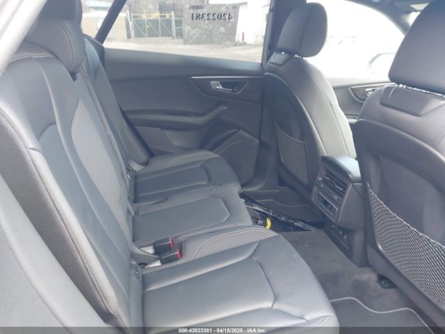 2021 AUDI Q8 WA1AVAF13MD020375 Photo 7