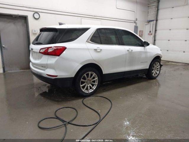 2020 CHEVROLET EQUINOX 2GNAXUEV3L6236561 Photo 3