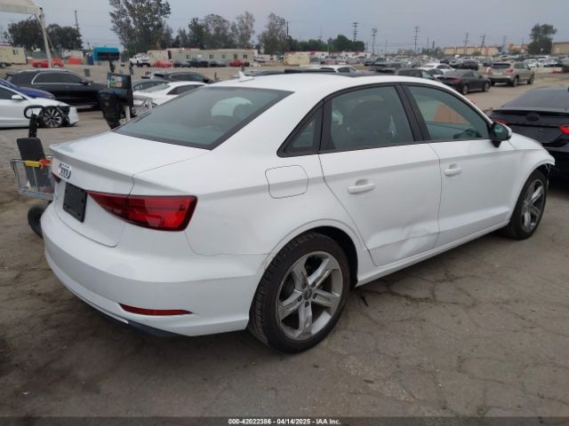 WAUAUGFF0J1037944 Audi A3 2.0t Premium/2.0t Tech Premium