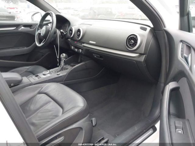 WAUAUGFF0J1037944 Audi A3 2.0t Premium/2.0t Tech Premium