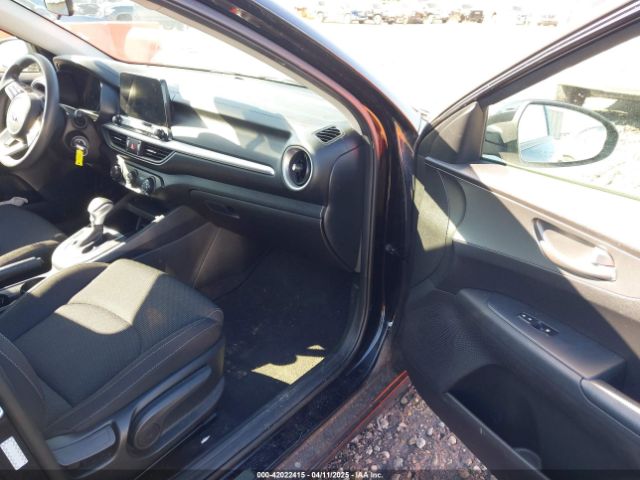 3KPF24AD0ME302866 KIA Forte Lxs