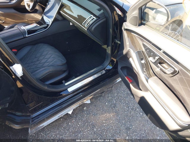 W1K6G7GB7PA204391 Mercedes-Benz m176