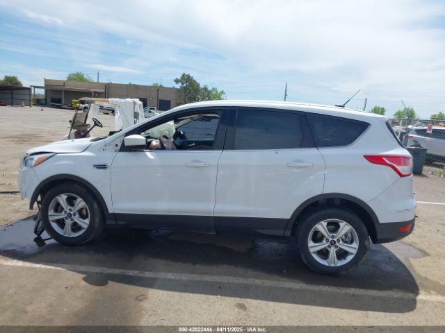 1FMCU0GX7EUC85585 Ford ESCAPE SE