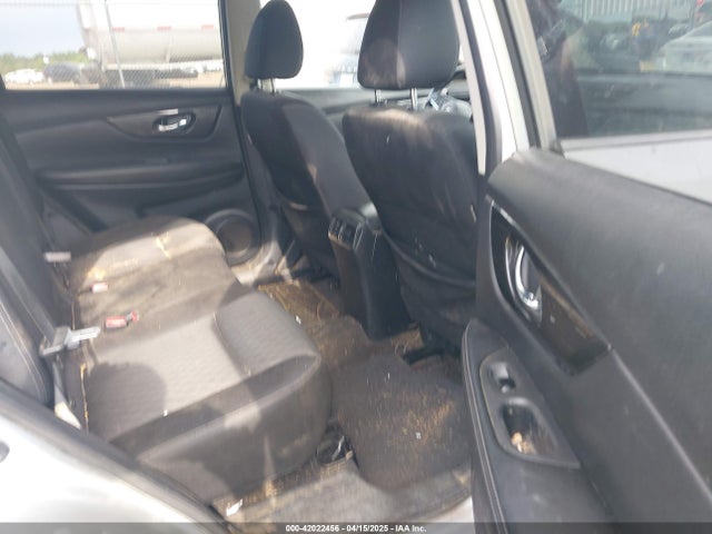 JN8AT2MT4JW450880 Nissan ROGUE SV