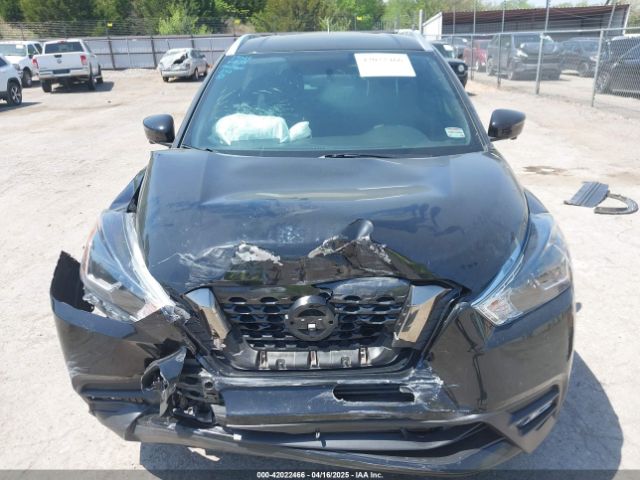 3N1CP5CU9KL567806 Nissan KICKS SR