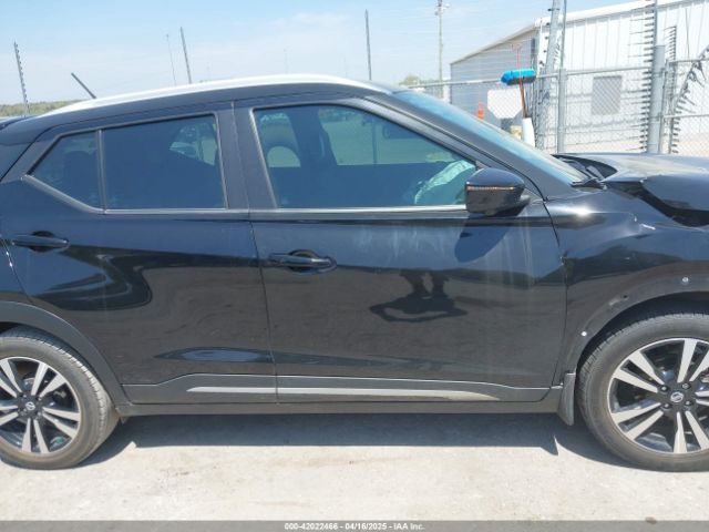 3N1CP5CU9KL567806 Nissan KICKS SR