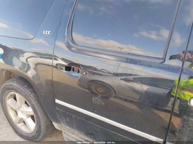 1GNSCKE08ER220808 Chevrolet Suburban 1500 Ltz