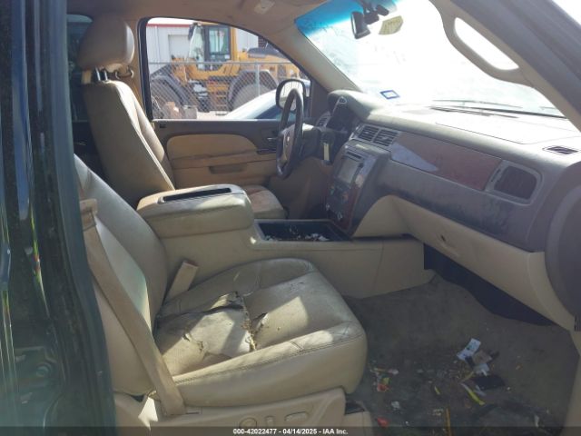1GNSCKE08ER220808 Chevrolet Suburban 1500 Ltz
