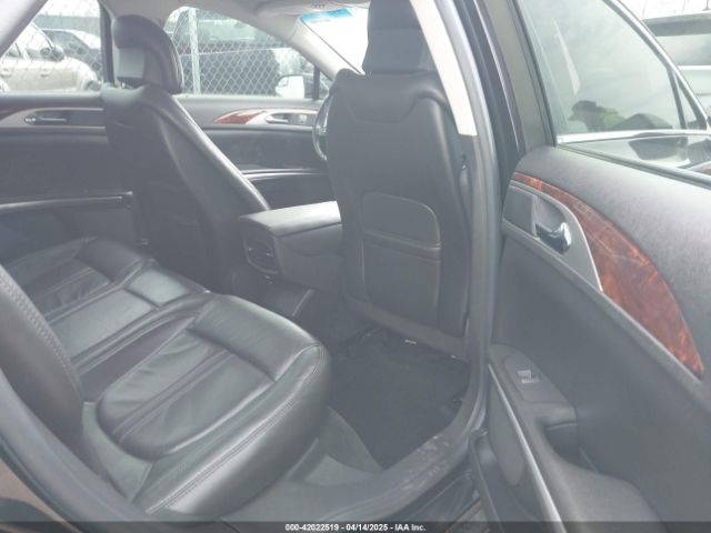 3LN6L2J94ER811877 Lincoln MKZ