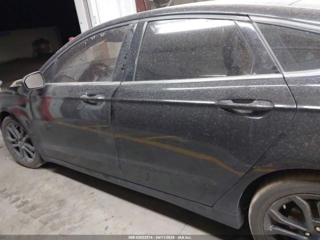 3FA6P0HD9LR112979 Ford FUSION SE