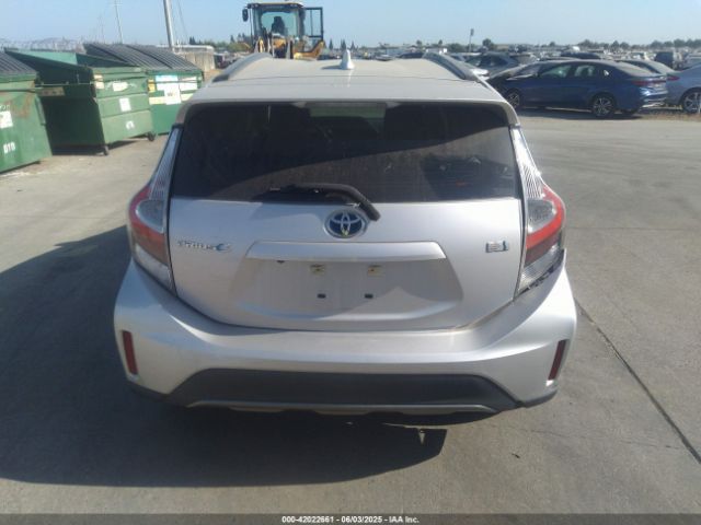 JTDKDTB30J1603189 Toyota Prius C Two
