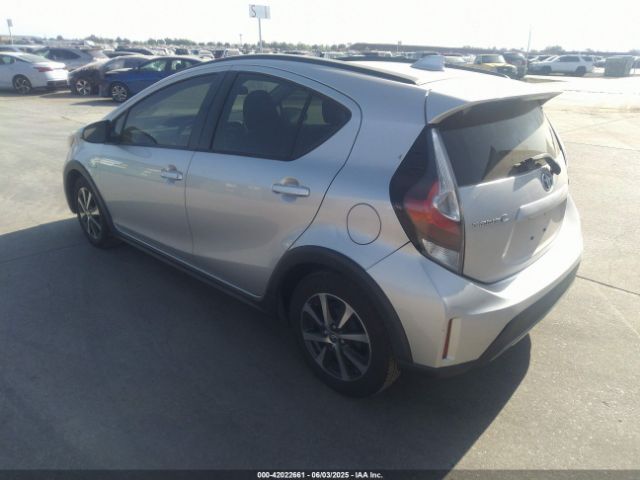 JTDKDTB30J1603189 Toyota Prius C Two