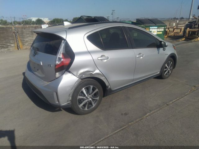 JTDKDTB30J1603189 Toyota Prius C Two