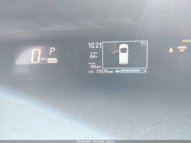 JTDKDTB30J1603189 Toyota Prius C Two