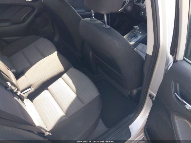 KNAFX5A89G5627605 KIA FORTE EX