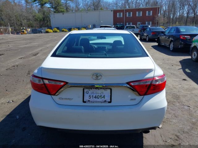 4T1BF1FK8HU275590 Toyota CAMRY SE