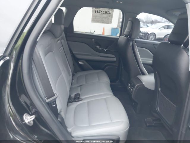 5LMCJ1D99LUL01011 Lincoln Corsair Standard